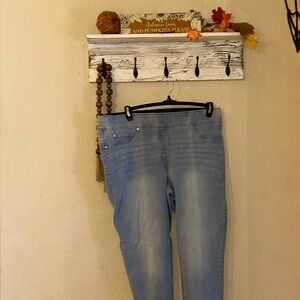 Womens Slim light wash jeggings with cuff bottom Size 18 #smokefreehome